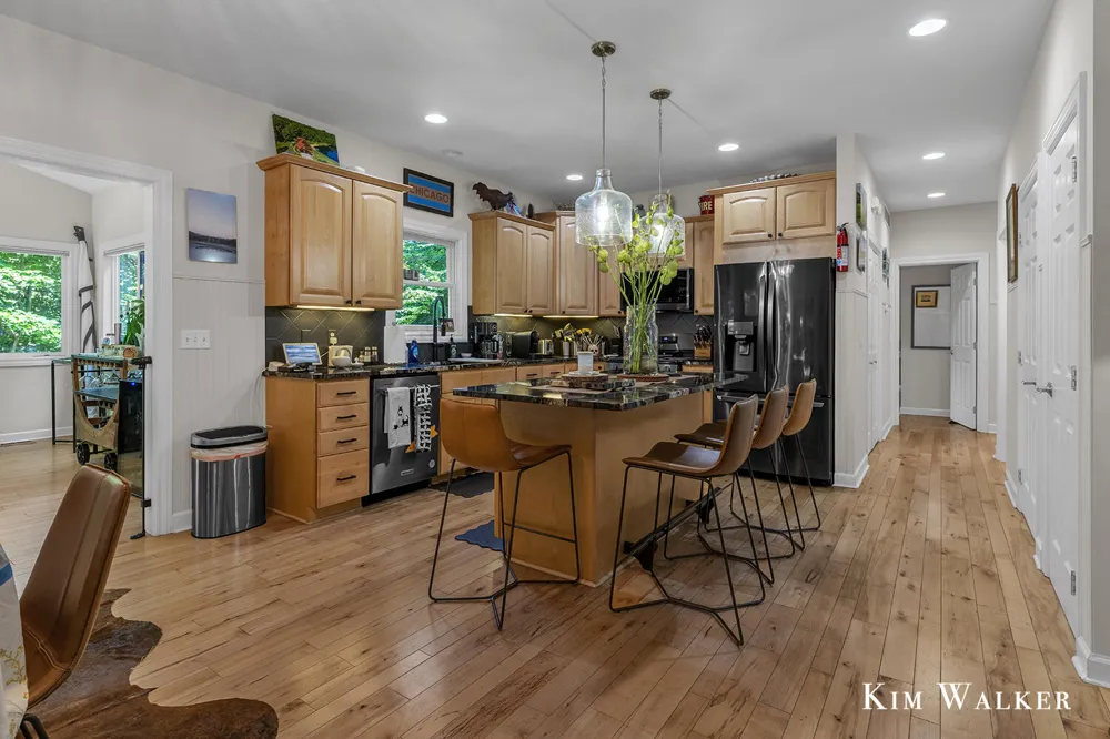 5813 Hunters Ridge Manlius Township, MI 49408