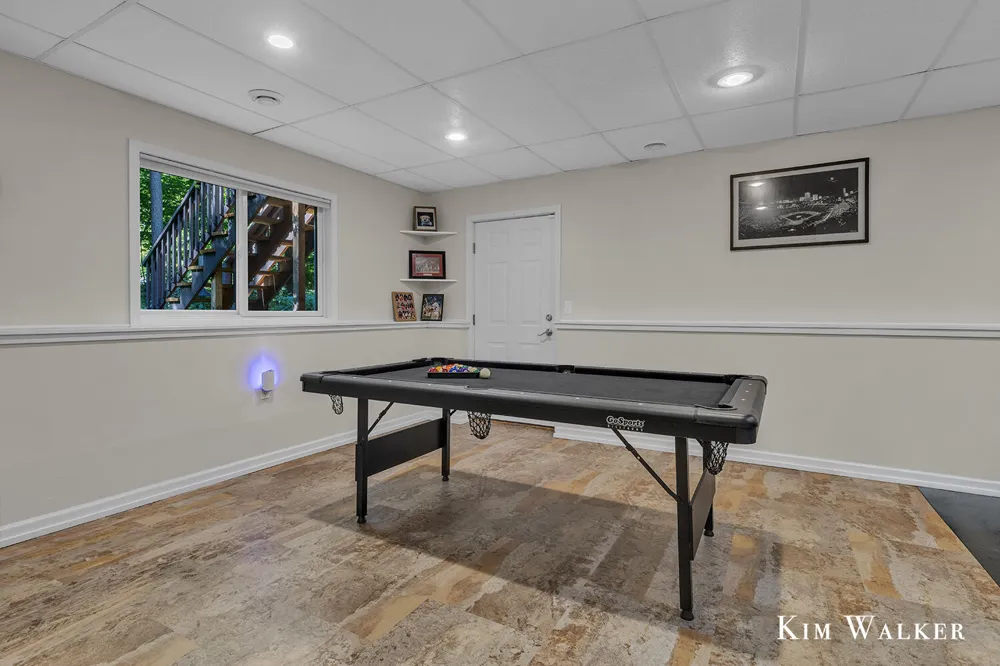 5813 Hunters Ridge Manlius Township, MI 49408