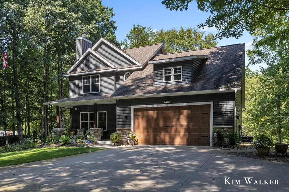 5813 Hunters Ridge Manlius Township, MI 49408