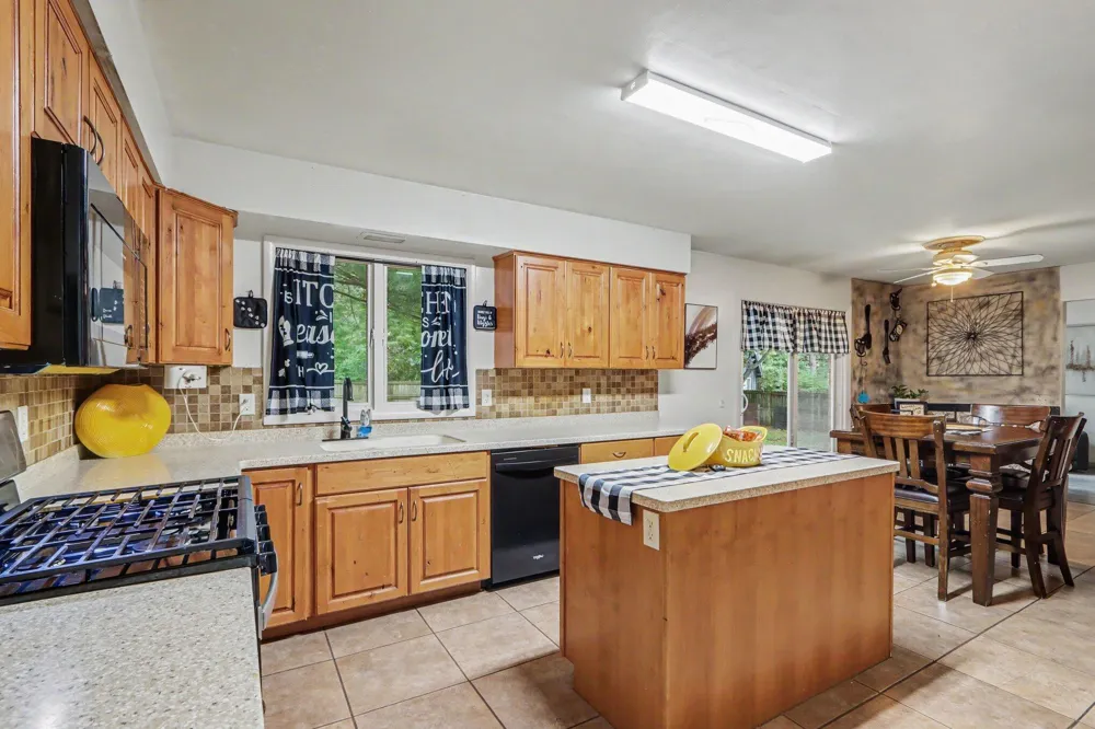 6915 Springbrook Lane Cooper Charter Township, MI 49004