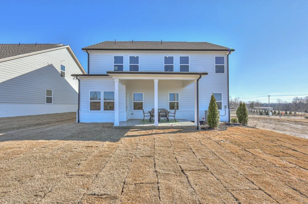 2015 Bennett Creek Dr Columbia, TN 38401