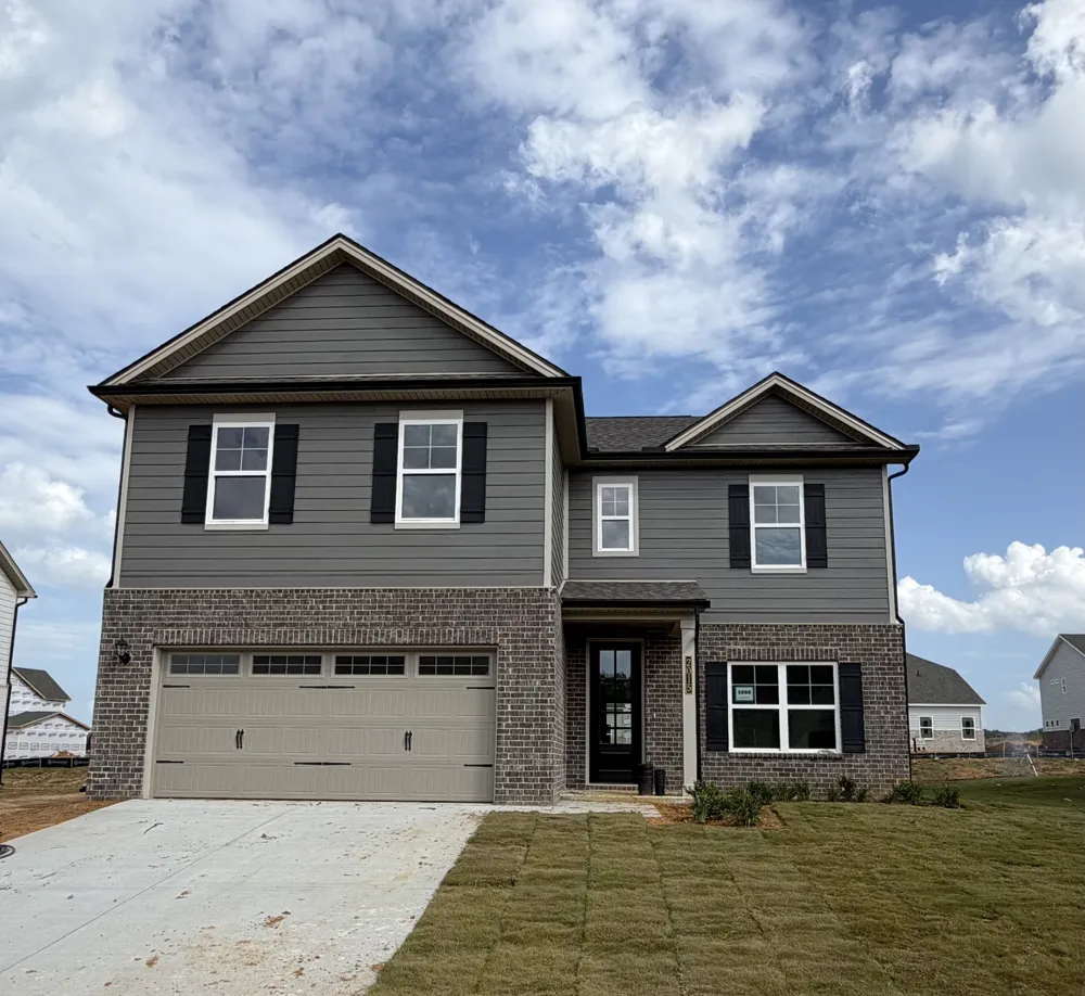 2015 Bennett Creek Dr Columbia, TN 38401