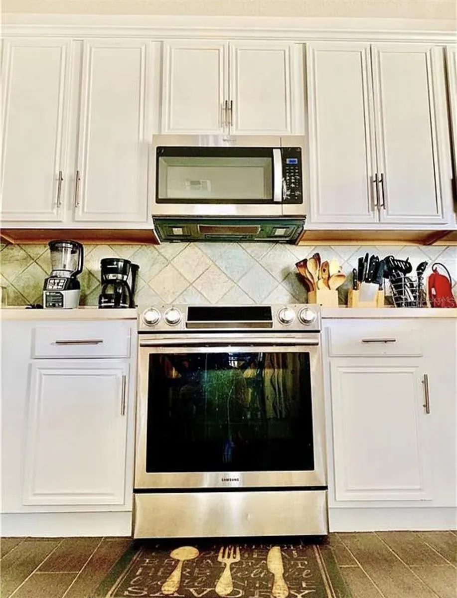 2409 SAND ARBOR CIRCLE Orlando, FL 32824