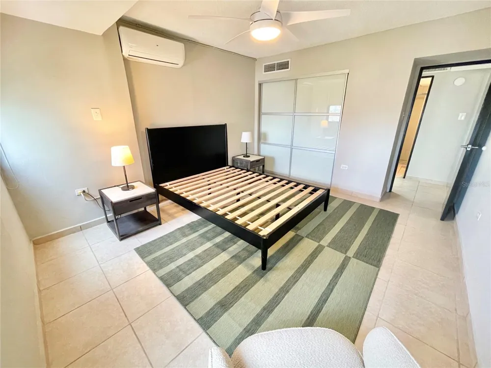 Cond. Castillo del Mar AVE. ISLA VERDE #501 Carolina, PR 00979