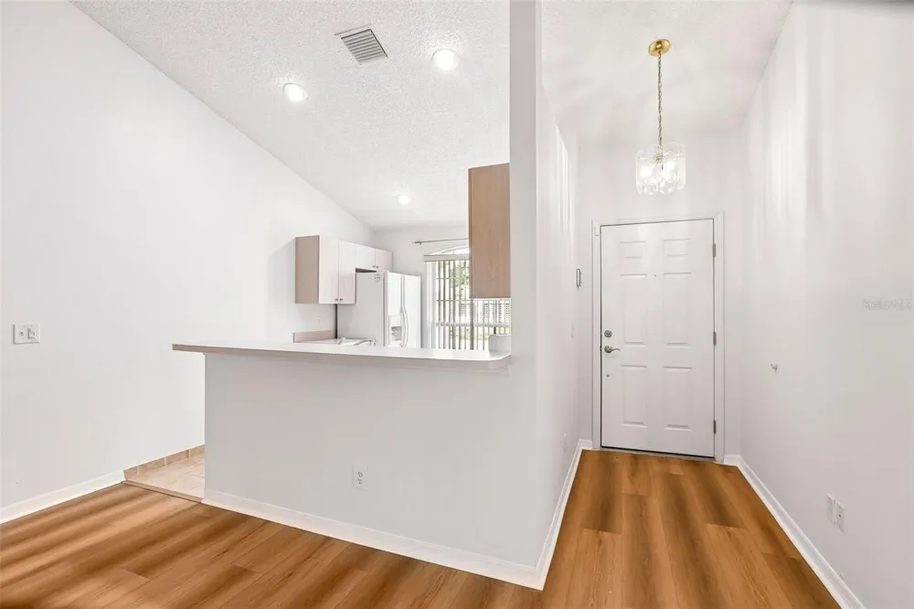 512 ATWOOD AVENUE St Petersburg, FL 33702