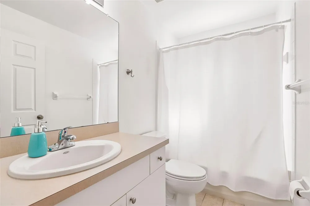 512 ATWOOD AVENUE St Petersburg, FL 33702
