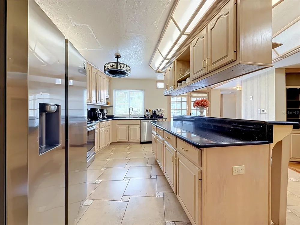 7542 HARBOR VIEW WAY Seminole, FL 33776