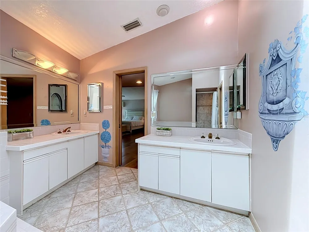 7542 HARBOR VIEW WAY Seminole, FL 33776