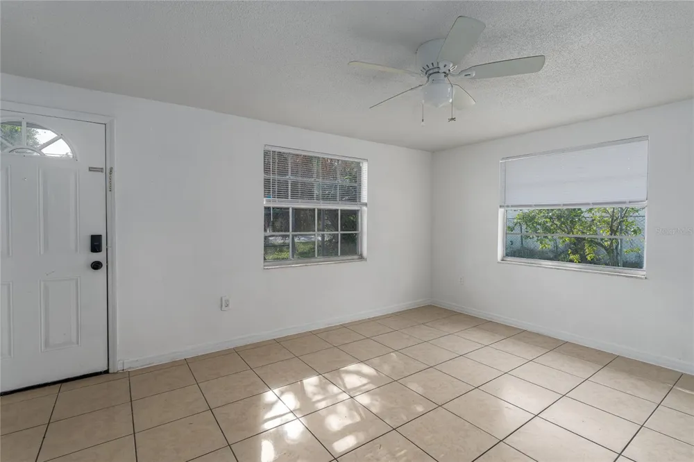 1324 59TH AVENUE E Bradenton, FL 34203
