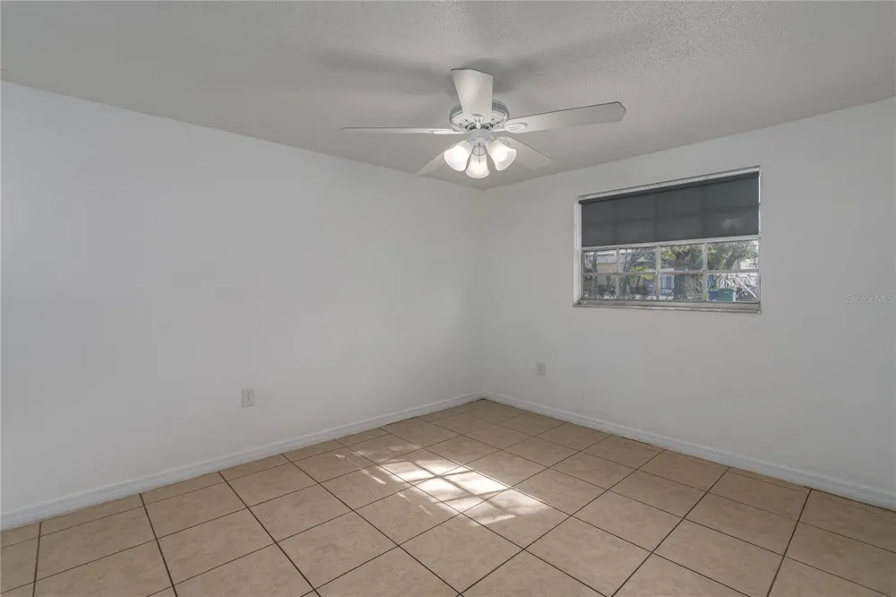 1324 59TH AVENUE E Bradenton, FL 34203