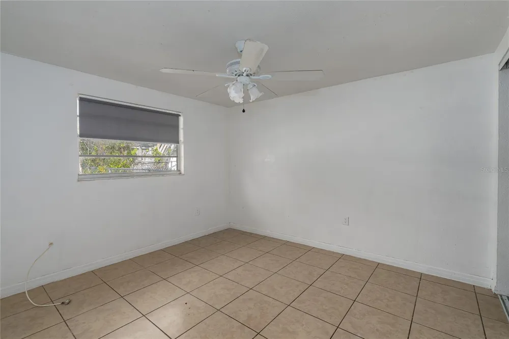 1324 59TH AVENUE E Bradenton, FL 34203