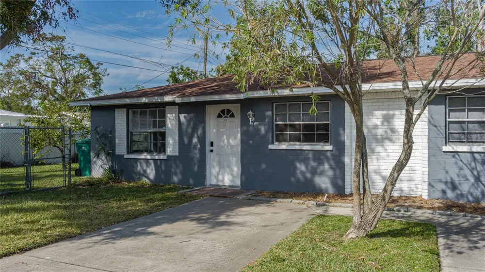 1324 59TH AVENUE E Bradenton, FL 34203
