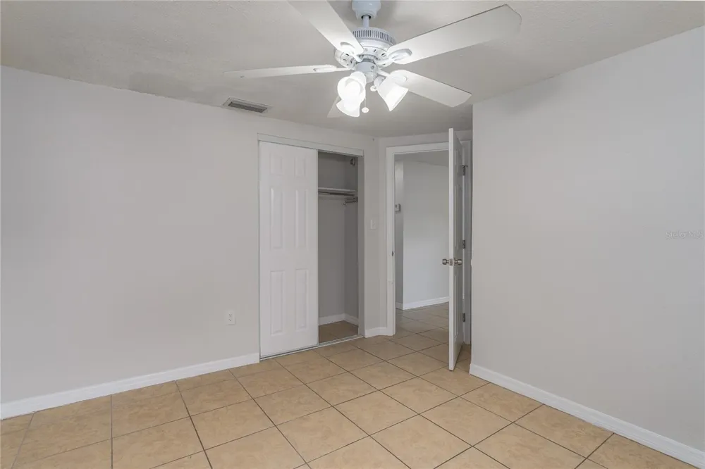 1324 59TH AVENUE E Bradenton, FL 34203