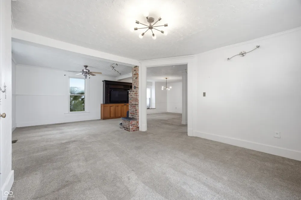 206 S Broadway Street Pendleton, IN 46064
