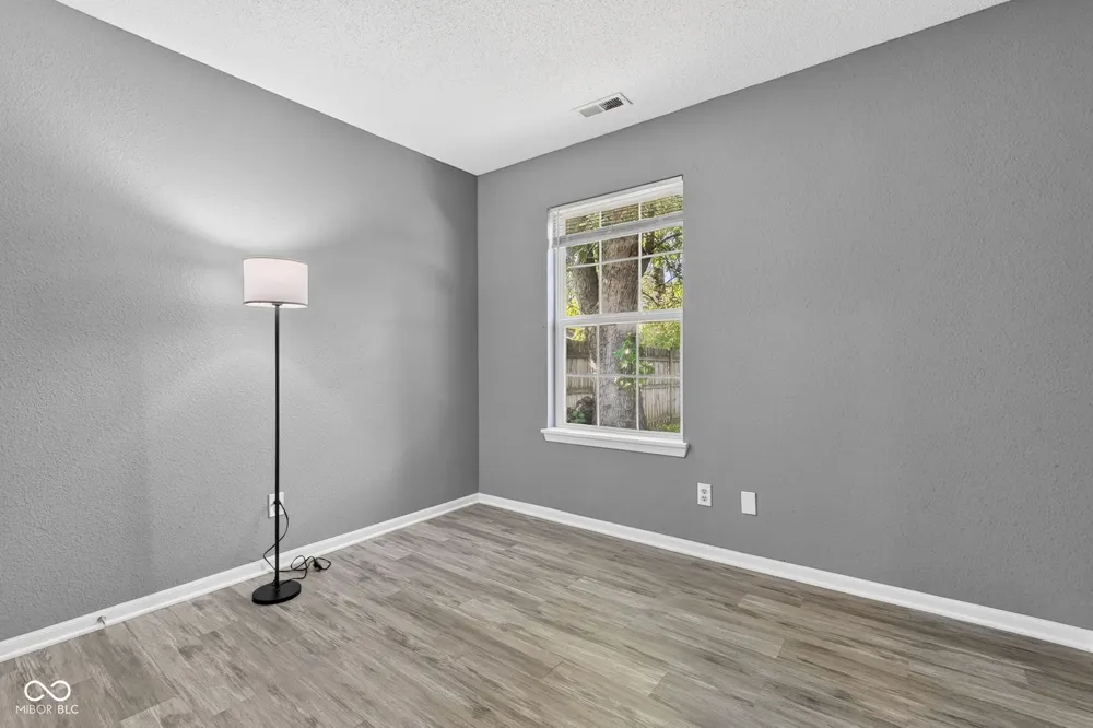 6136 Rocky River Drive Indianapolis, IN 46221