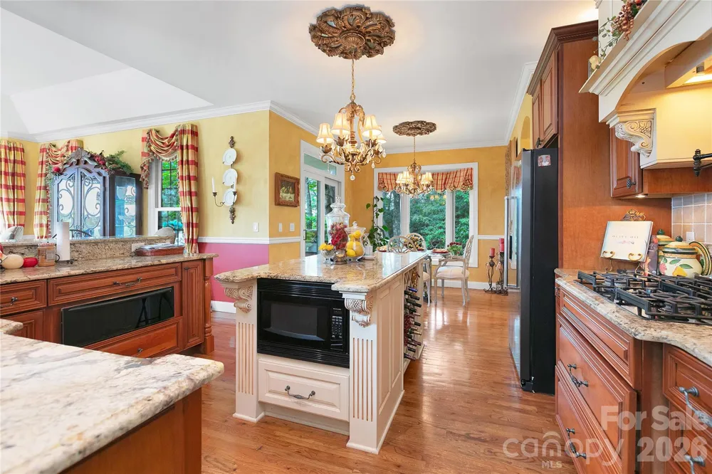 303 Wodigeasgohi Drive Brevard, NC 28712