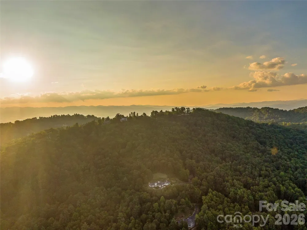 10 Beaverbrook Court Asheville, NC 28804
