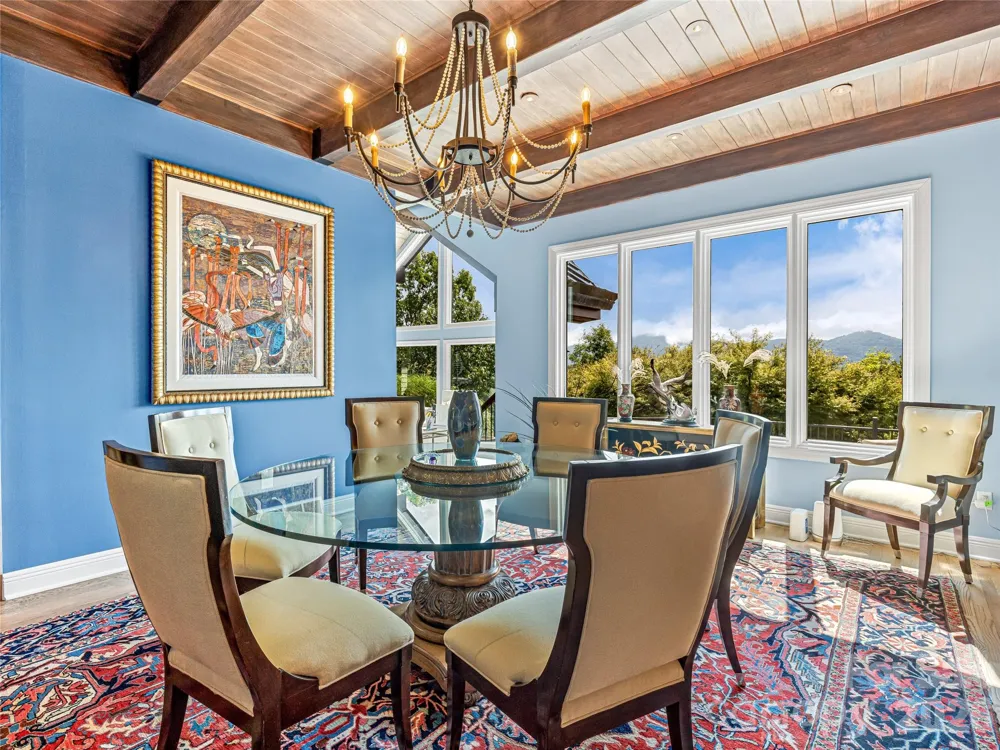 10 Beaverbrook Court Asheville, NC 28804