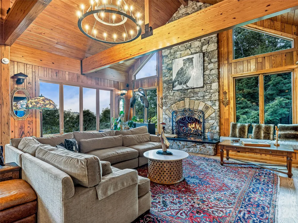 10 Beaverbrook Court Asheville, NC 28804