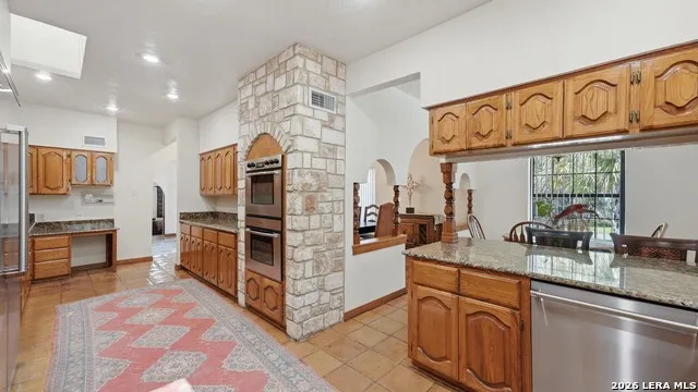 21230 Forest Waters Garden Ridge, TX 78266