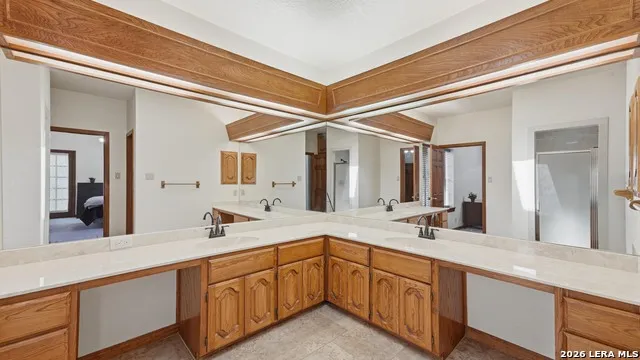 21230 Forest Waters Garden Ridge, TX 78266