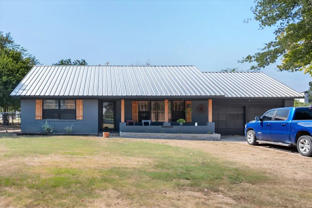 427 E Bradley Street Fairfield, TX 75840