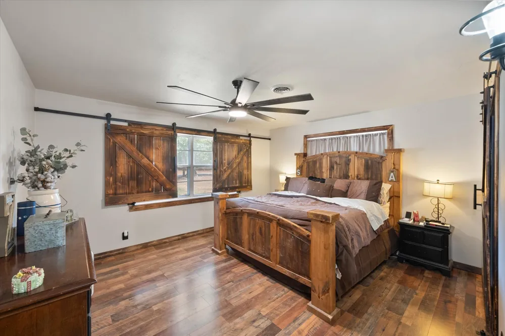 427 E Bradley Street Fairfield, TX 75840
