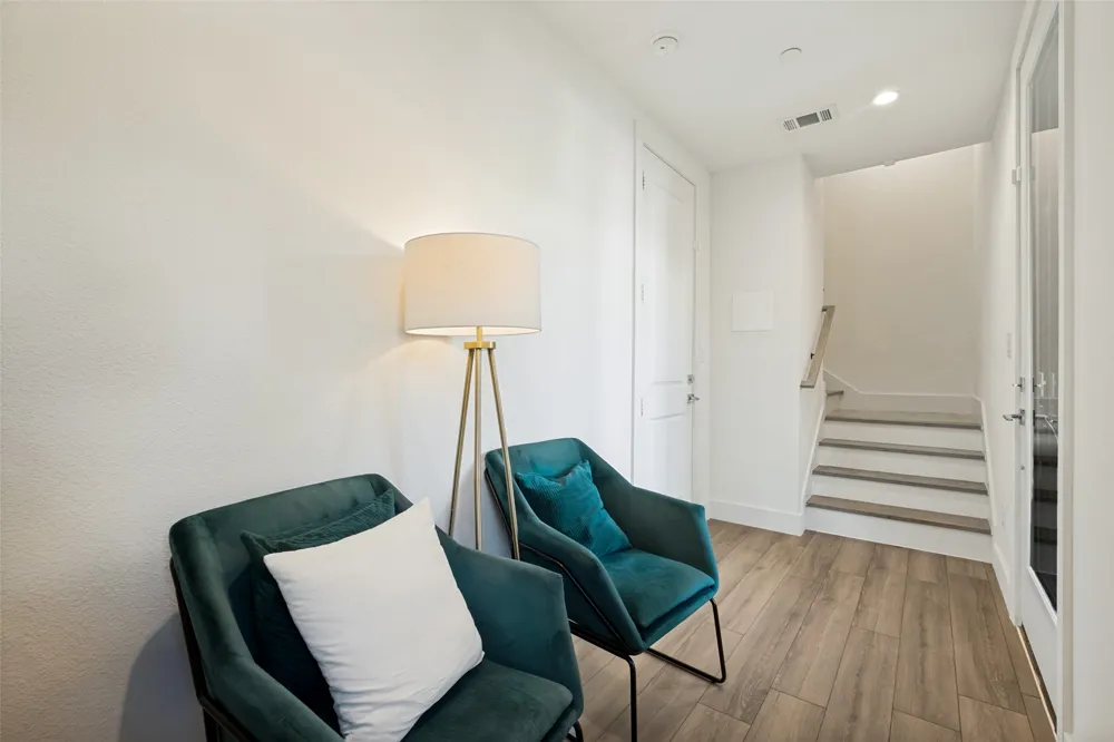 5703 Lindell Avenue #104 Dallas, TX 75206