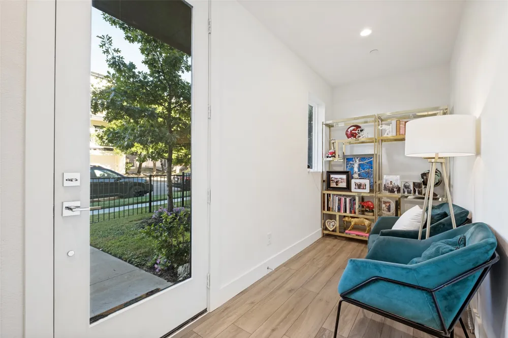 5703 Lindell Avenue #104 Dallas, TX 75206