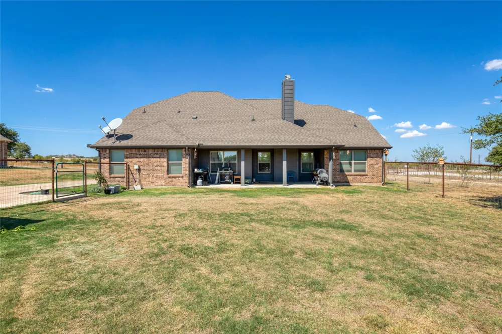 3841 J E Woody Road Springtown, TX 76082