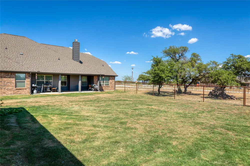 3841 J E Woody Road Springtown, TX 76082
