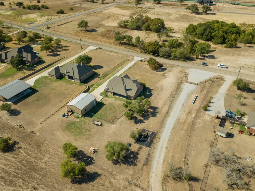 3841 J E Woody Road Springtown, TX 76082