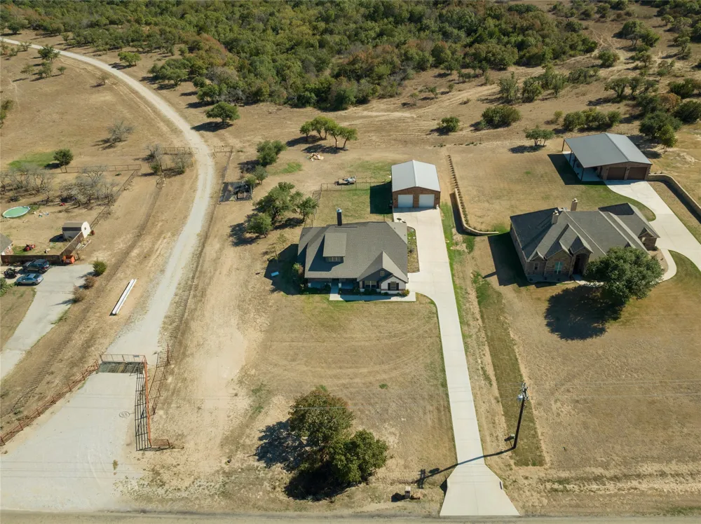 3841 J E Woody Road Springtown, TX 76082