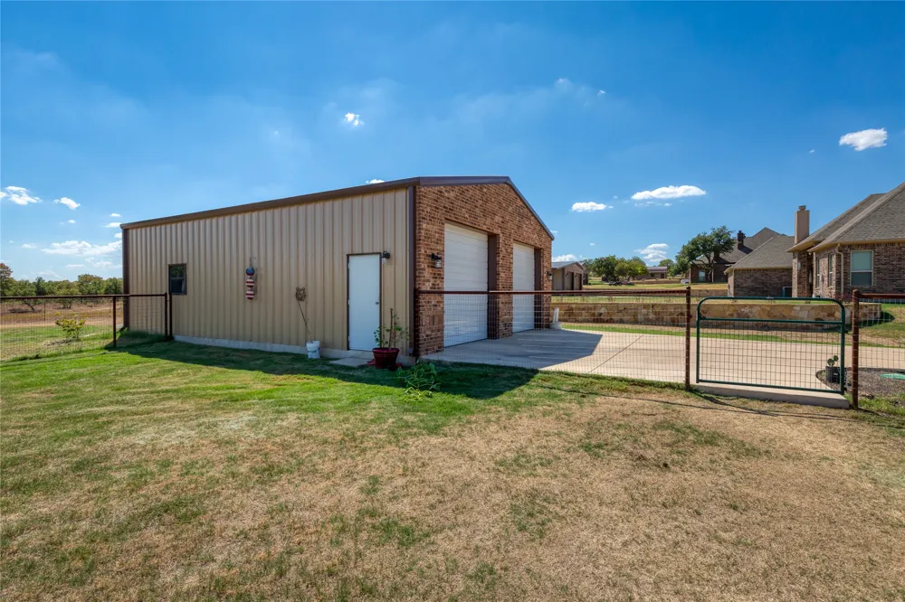 3841 J E Woody Road Springtown, TX 76082