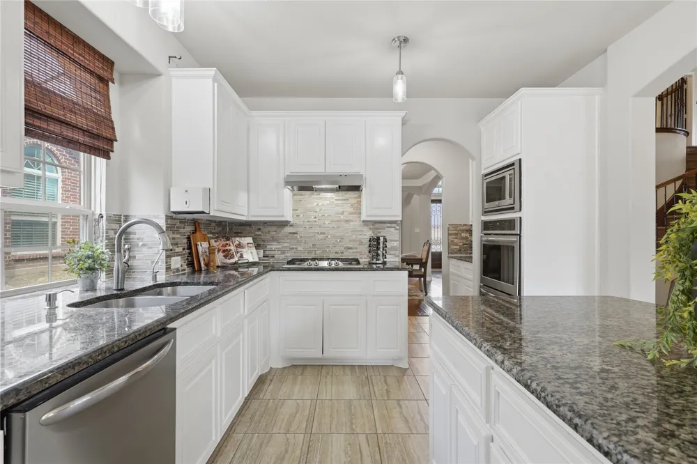 1808 River Run Drive DeSoto, TX 75115