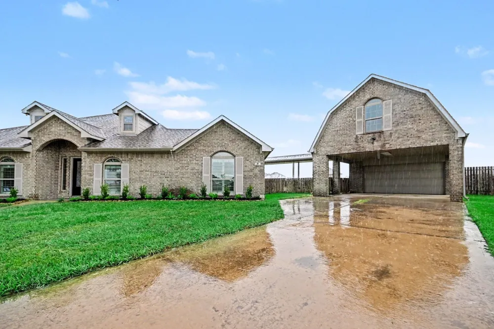9 Cypress Point Court Manvel, TX 77578