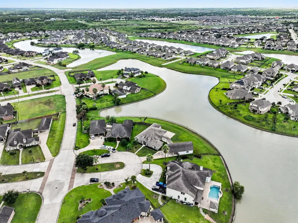 9 Cypress Point Court Manvel, TX 77578