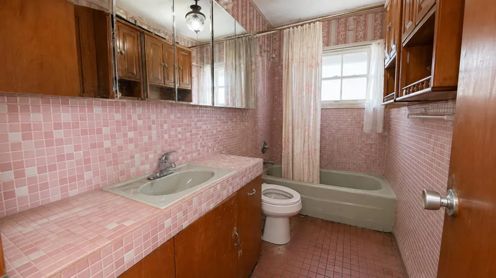 236 E Orchard Street Clute, TX 77531