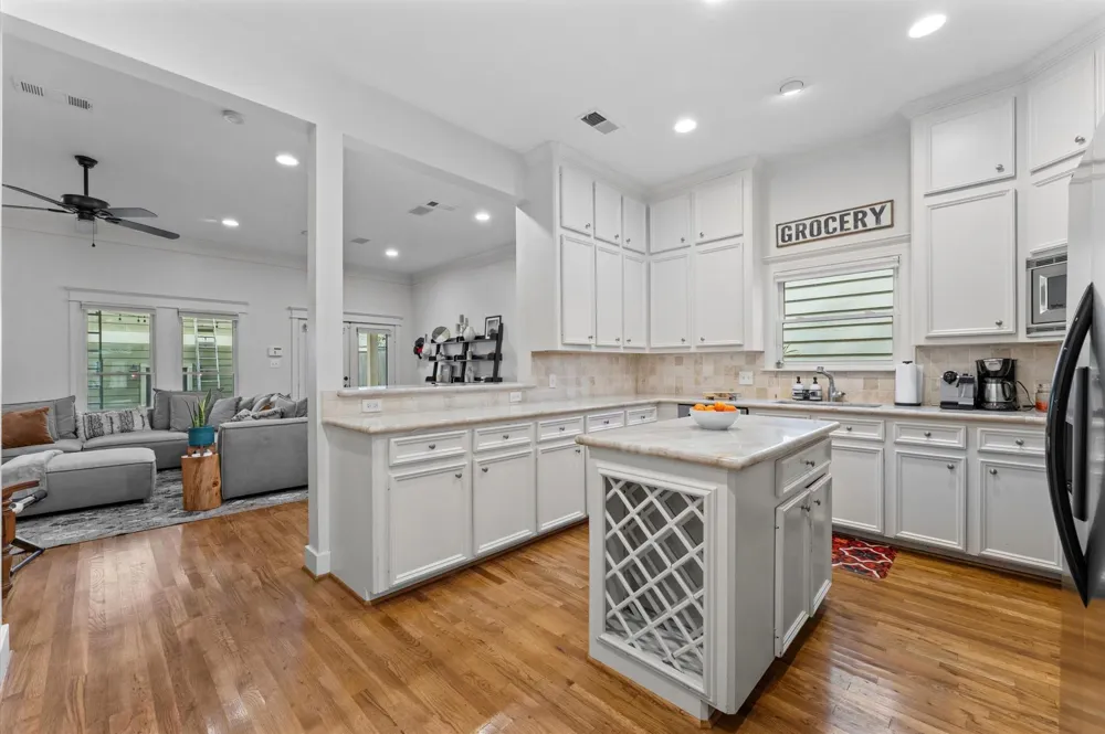 501 Columbia Street Houston, TX 77007