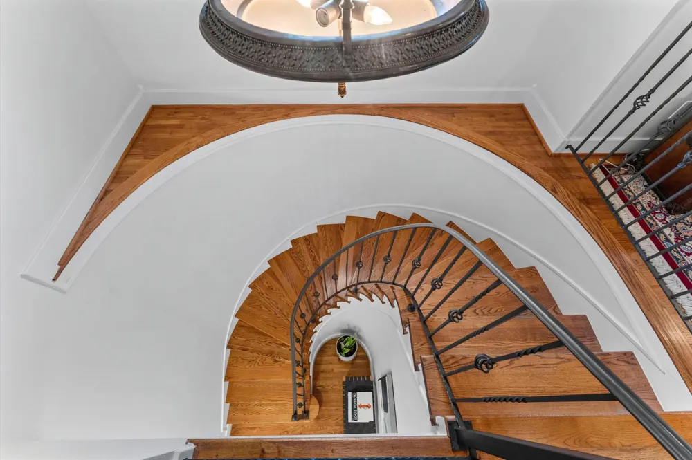501 Columbia Street Houston, TX 77007