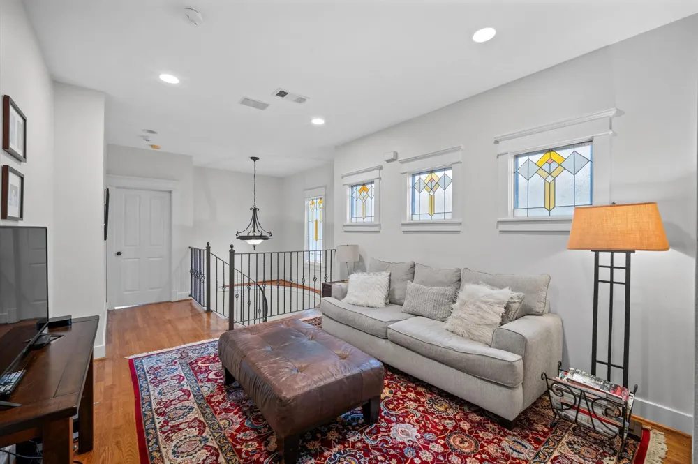 501 Columbia Street Houston, TX 77007