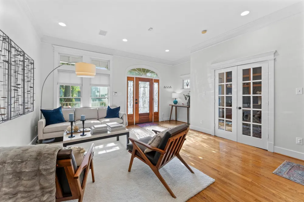 501 Columbia Street Houston, TX 77007