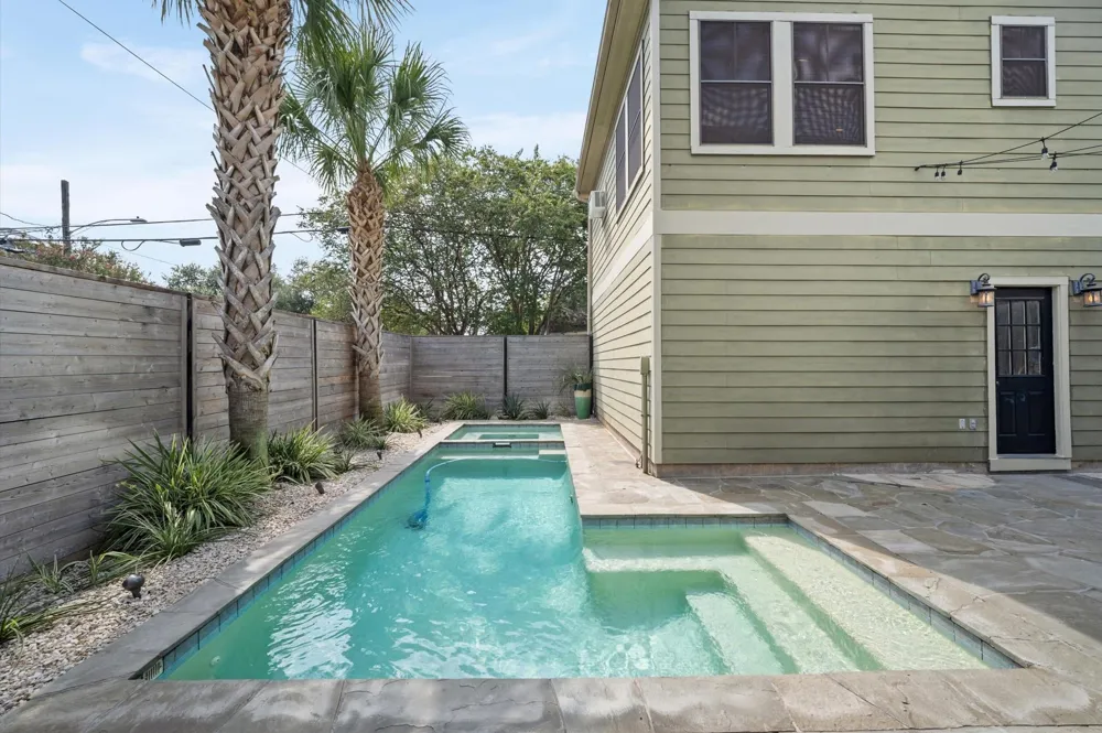 501 Columbia Street Houston, TX 77007