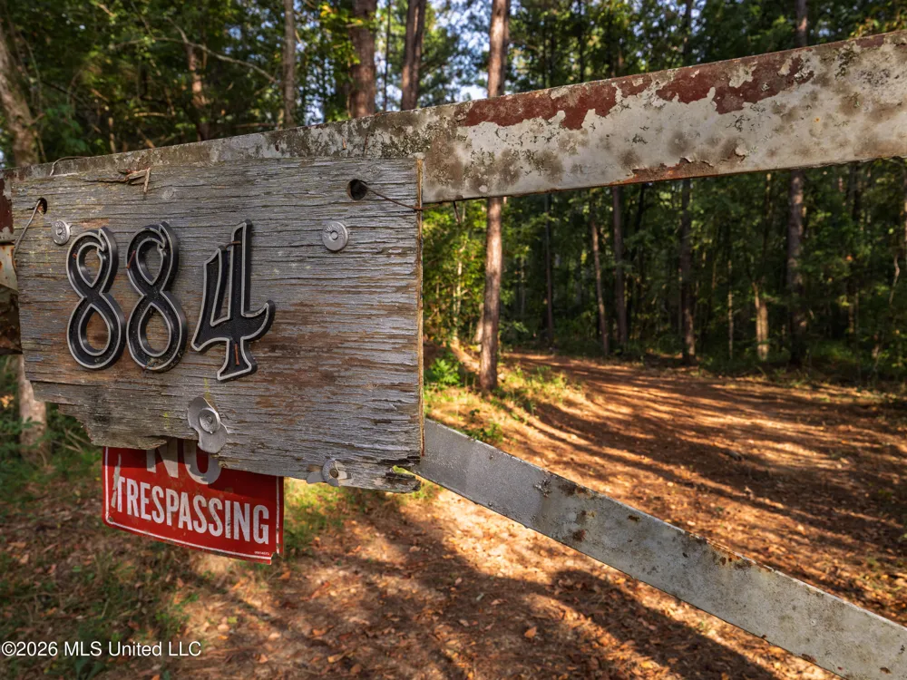 884 Truitt Road Pickens, MS 39146