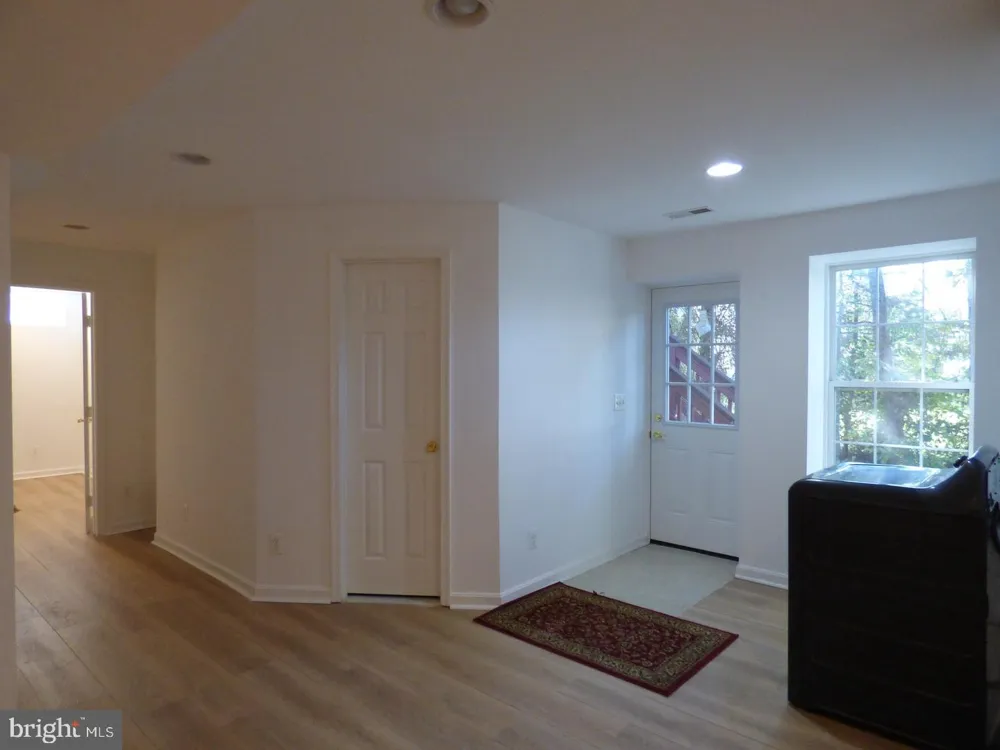 43595 MINK MEADOWS (LOWER LEVEL) STREET Chantilly, VA 20152