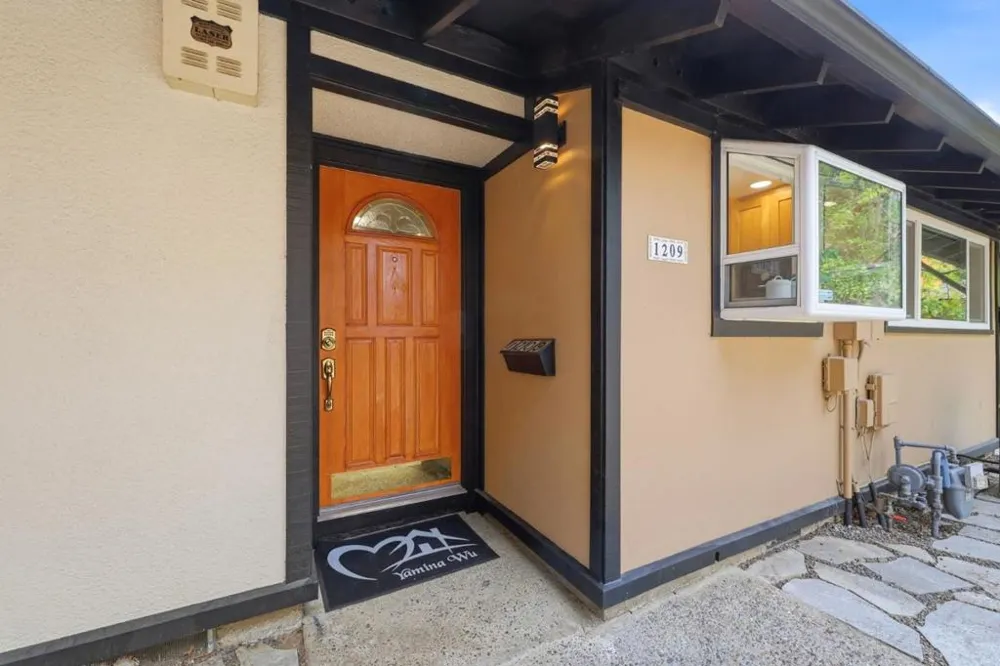 1209 S Bernardo Avenue Sunnyvale, CA 94087