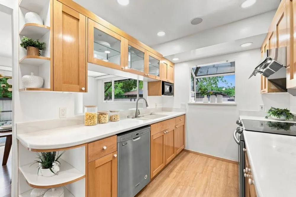 1209 S Bernardo Avenue Sunnyvale, CA 94087