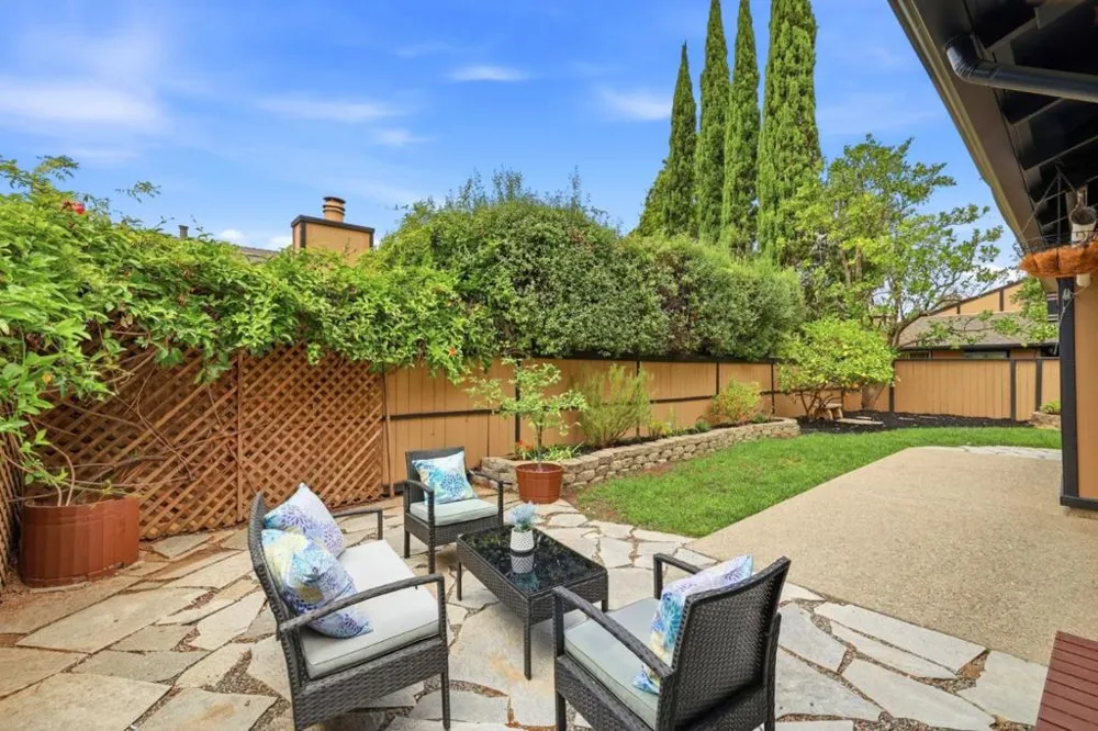1209 S Bernardo Avenue Sunnyvale, CA 94087