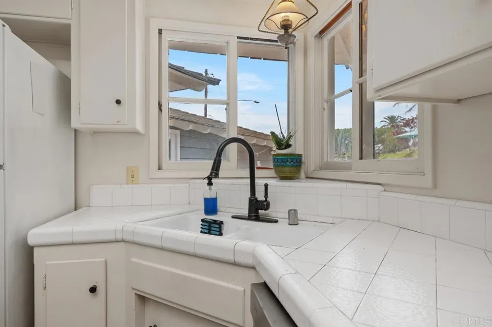3450 Camden Circle Carlsbad, CA 92008