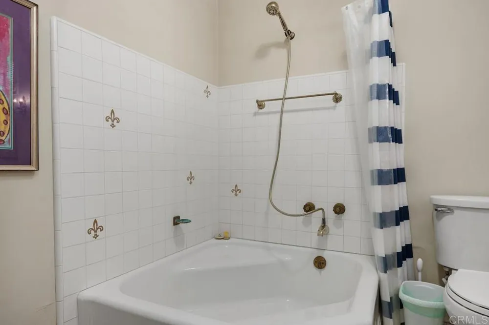 3450 Camden Circle Carlsbad, CA 92008